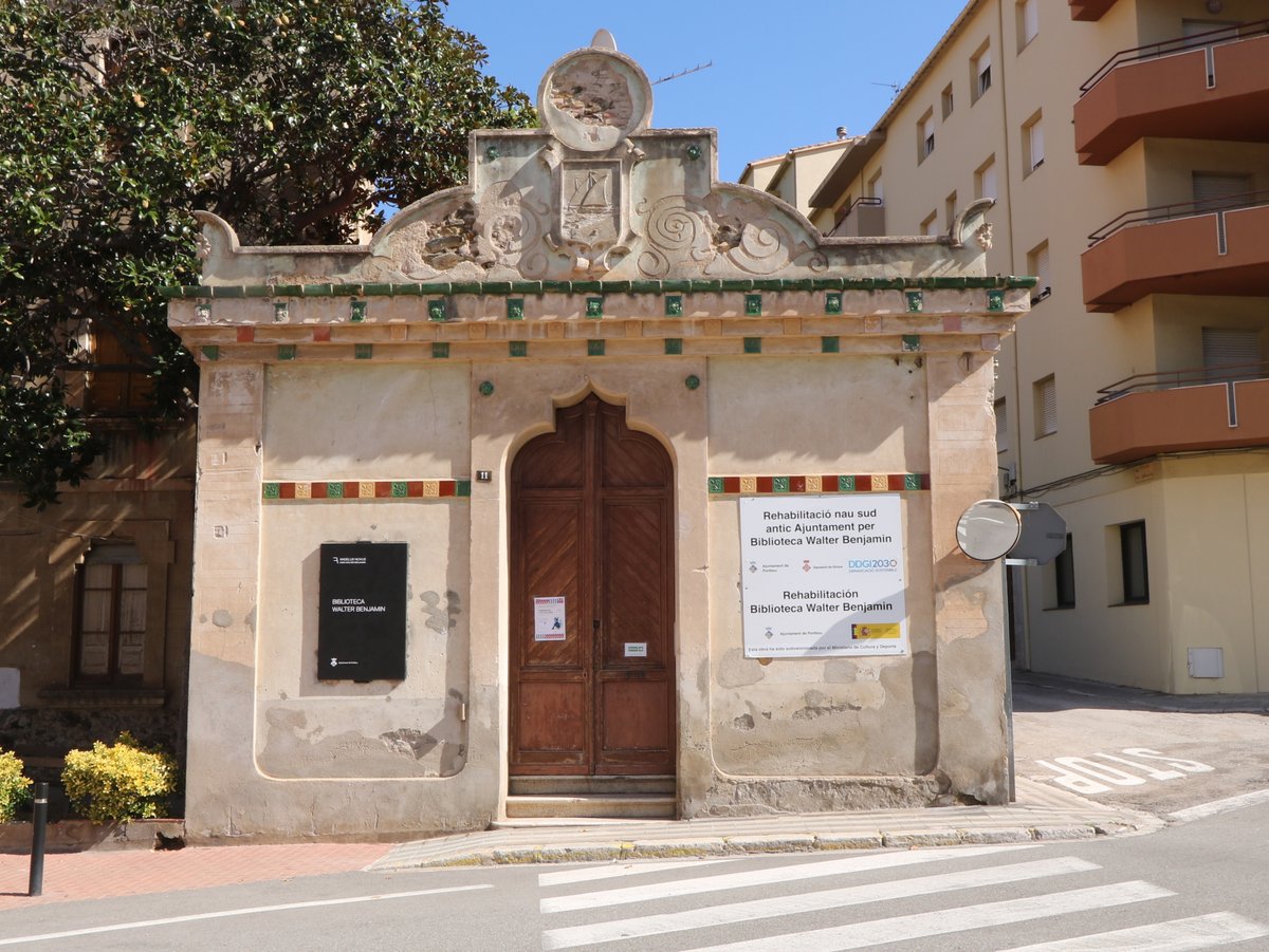 Portbou. Antic Schools