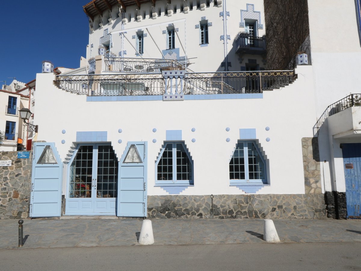 Cadaqués. Casa Serinyana Mansion