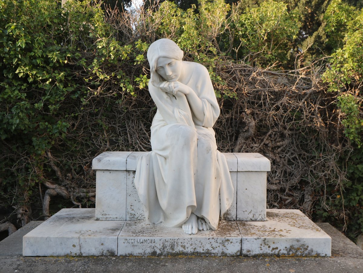 The Tomb of Frederic Rahola and Caritat Serinyana