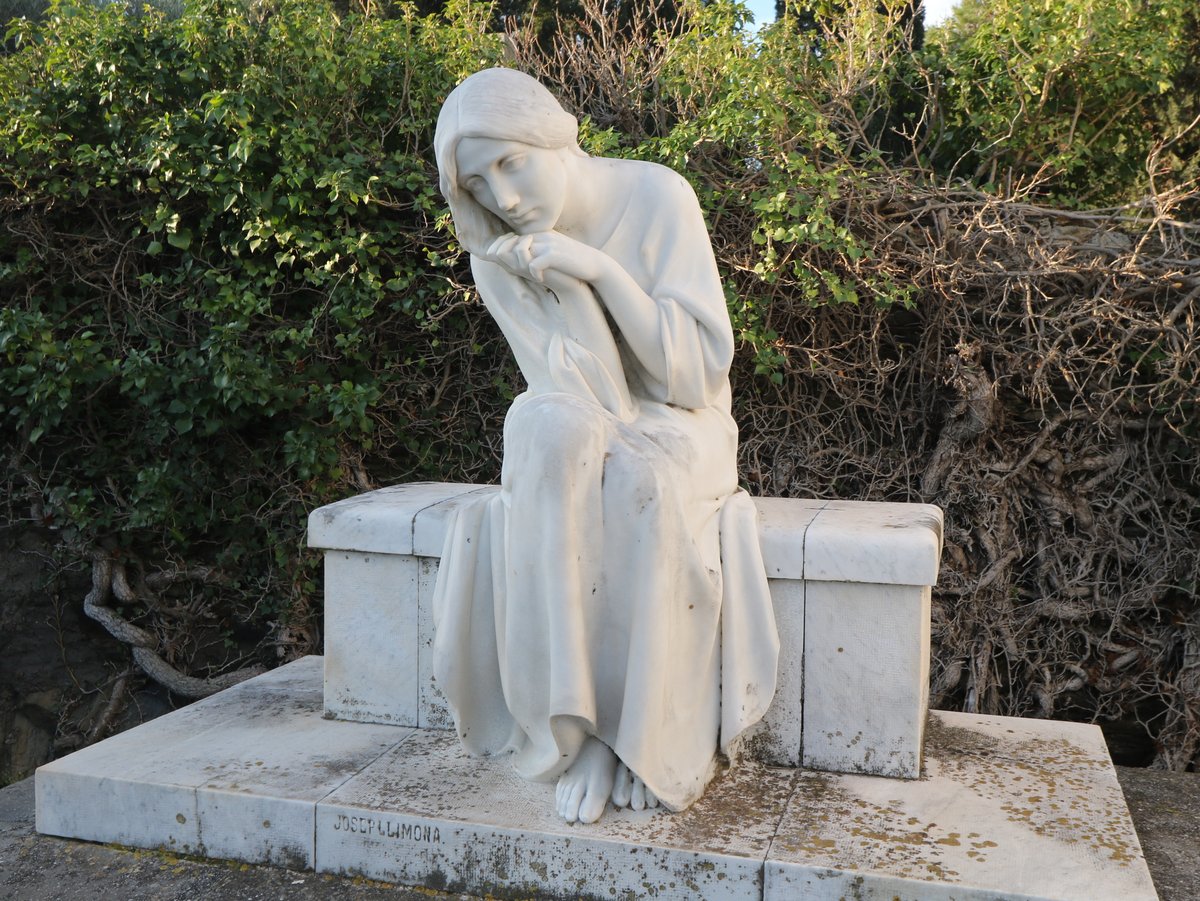 The Tomb of Frederic Rahola and Caritat Serinyana