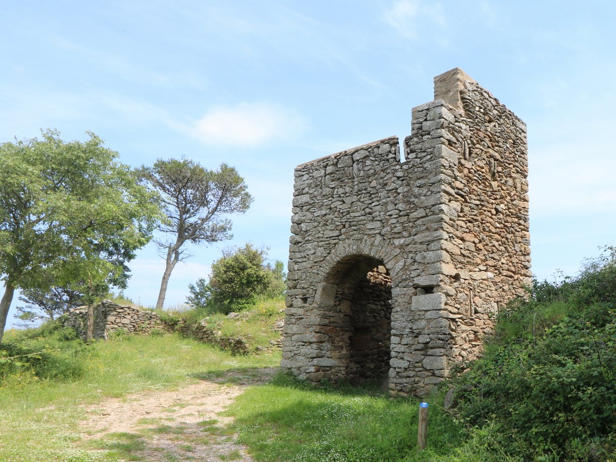 El Port de la Selva. Santa Creu de Rodes Hermitage