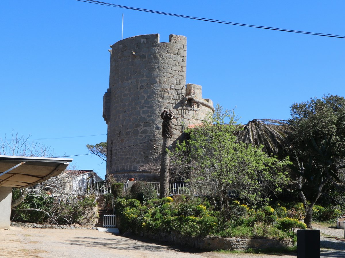 ???????-??-???????????. ????? Torre de Calella