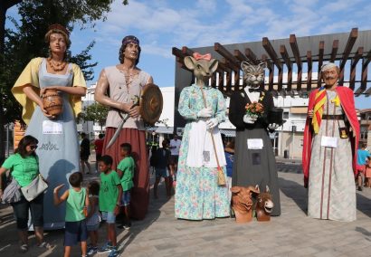 The March of Giants in L’Escala